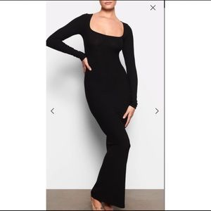 SOFT LOUNGE LONG SLEEVE DRESS - onyx (black) size XXS
